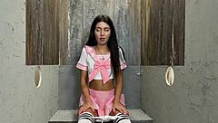 宝贝渴望光荣洞内射和口内射精