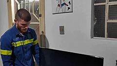 I called the electrician for TV help and paid with sex