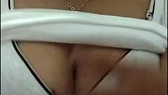 em ngực bự show webcam tits