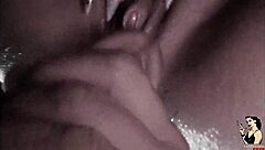 Fan Cums in Paty Angel's Pussy