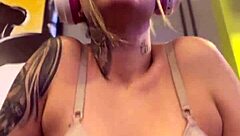 I'm Sweatin' at the Gym, My Pussy's Leakin'