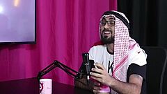 he discovers swing with couple in room