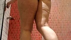 i think angelica sage is hot as fuck, her ass amazing