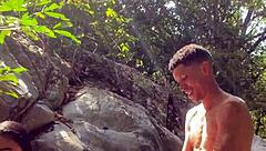 Sexo En La Selva Follando A Una Chica Desconocida En Un Rio De Colombia