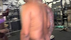 fiz uma suruba na academia com a gostosa da fernanda chocolate