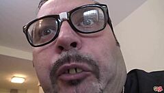 Colegiala guarra gives blowjob to cura, but ends with creampie?