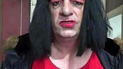 Intense homemade session with my old red and black masturbation machine for bisexual pleasure.