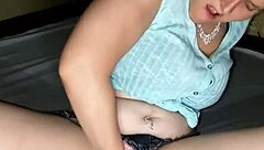 First fist attempt with couple in amateur setting