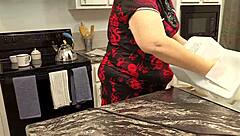 Big ass real estate agent flashes legs in mini dress. Hot bbw milf maid during property inspection!