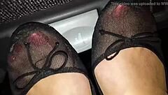 Italian milf assfucking on webcam?