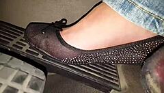 Italian milf assfucking on webcam?