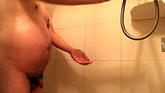 Matt Maks Showcases Self-Washing in Bathroom