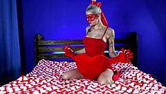 Superman and Supergirl intensely fuck on Valentine's Day.