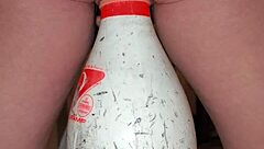 German milf squirts from bowling pin insertion