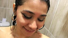 Stepsister, let's have sex in the shower!