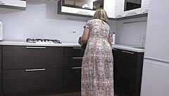 Stepmom Was Not Allowed To Cook Breakfast And Fucked In The Ass