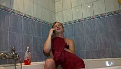 Blonde with awesome big butt stays in doggy and fucks