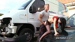 魅力女孩被伙伴爱人勾引猛操