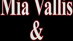 My Girlfriends Hot Older College Step Sister Mia Vallis Part 1