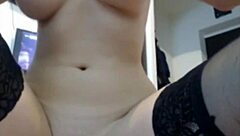 Teen Babe's Perfect Body Shines on Amateur Cam Show