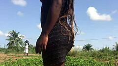 Crazy bitch twerks her big ass outdoors