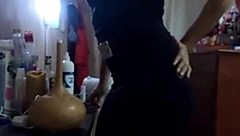 Mature escort interview turns into squirting session