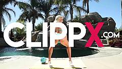 Slimthick Vic's Huge Ass Gets Hardcore Fucking