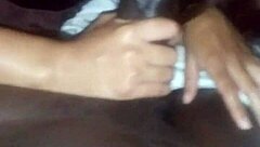 Kitty和我忍不住这个大黑鸡巴，在家自制接纳它