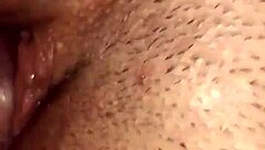 mi madrastra tiene una manera muy peliculiar de limpiar la casa y yo aprevecho para culiar - historia completa