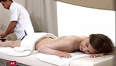 瘦弱18+少女Alice XO按摩内射高潮