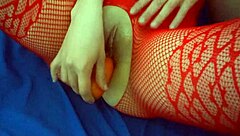 Really Sexy Girl Enjoys While Her Boys Masturbes Her Favorite Carrot