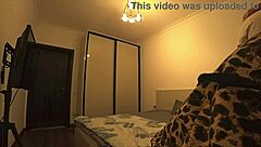 老公回家前狠砸我！人妻和闺蜜偷情