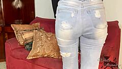 Arantxa White gets her pussy filled with milk at first casting!