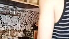 Plomero me destapó la cañería with handjob and blowjob