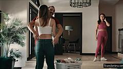 性感人妖Ivory Mayhem被猛干