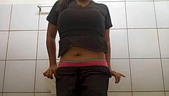 Madrastra enfermera latina porno baño consultorio paciente hospital casa real madura follando caliente