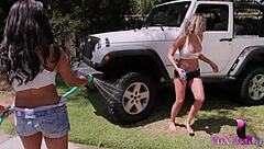 jenna foxx and shy finger slits in jeep