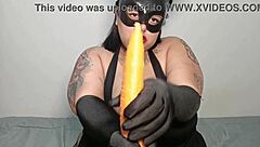 coelhona bbw mary jhuana ate the carrot with another mouth