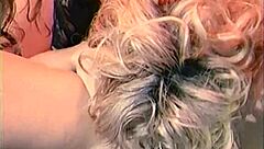 色情明星奥利维亚被文斯在群交场景中猛干