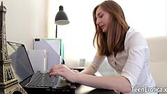 Young Girl Shares Her Asshole With Boyfriend For Anal Fun