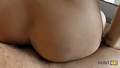 A young woman goes on vacation and gives oral sex to a man she met on the street