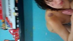 China 想让我像和朋友们一样猛操她！