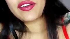 I moan for my follower in private chat.