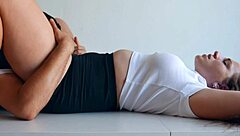 Instead of lunch, she fed him her squirting pussy with fisting