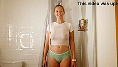 Stella Cardo Demonstrates Dry Versus Wet Tops