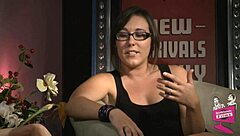 Me Follo A Una Regia Por El Culo Y Le Encanta Que Ella Se Monta Sola