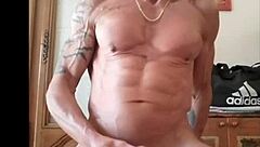 bonne baise anal avec mon plug et grosse éjaculation