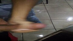 i'm para making jacare cum in this hentai anime