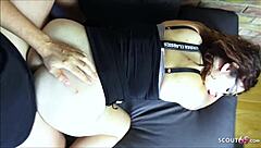 Kurvige Deutsche Studentin Jenny Verführt Mitbewohner Zum Sex