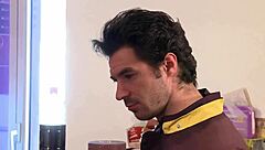 mature et cochonne elle se fait enculer par le facteur